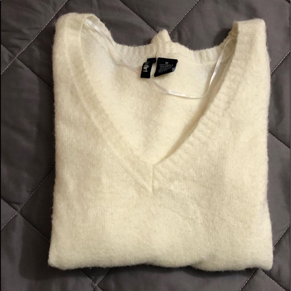 Soft Sweater - Picture 2 of 2